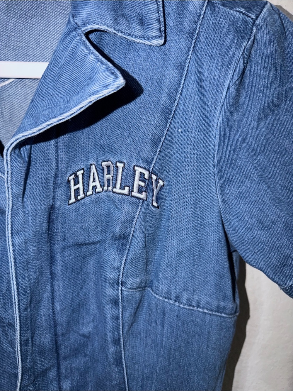 Harley-Davidson Women's Hero Denim Jumpsuit, short-sleeve light-wash Size Small - Picture 13 of 14